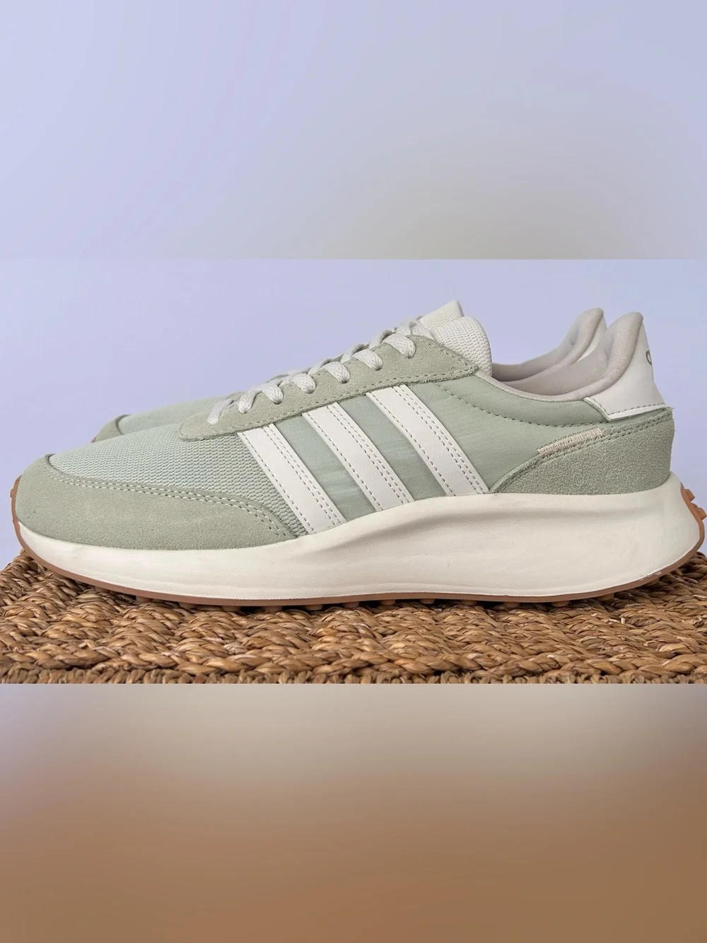 Adidas Women’s Run‎ 70 Sneakers Chunky Sole Lace Up Green/White Size 9